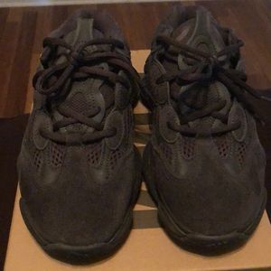 YEEZY 500